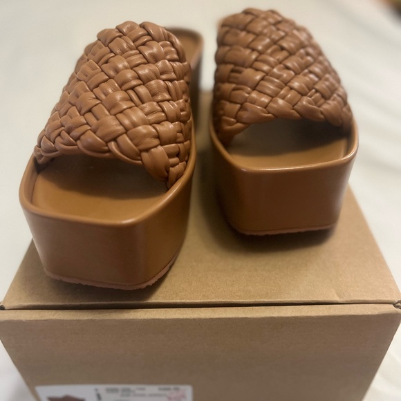 VINCE Mari Wedge Sandals in Tan - Picture 7 of 14